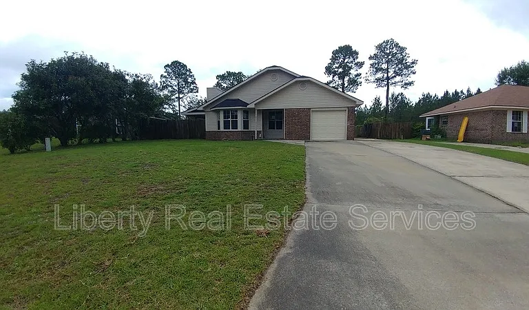 806 Malibu Dr — Photo 1