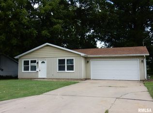 726 S Fayette St, Jacksonville, IL 62650