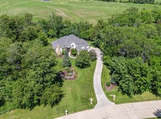 2469 Cattail Rdg, Muscatine, IA 52761