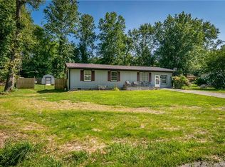 106 Robin St, Hendersonville, NC 28739