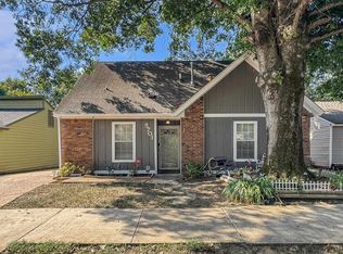 5701 Maple Tree Dr, Memphis, TN 38115