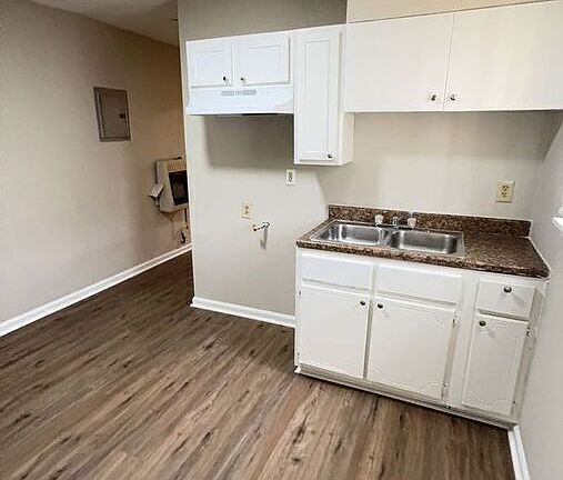 3rd image of 1537 Standridge St