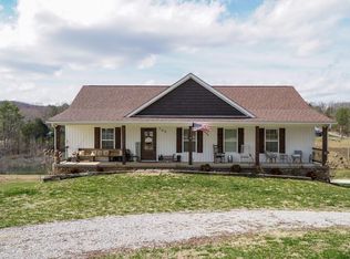 700 Lone Oak Dr, Rickman, TN 38580