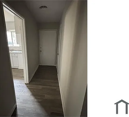3 bed, 1100 sqft, $1,200 — Photo 3