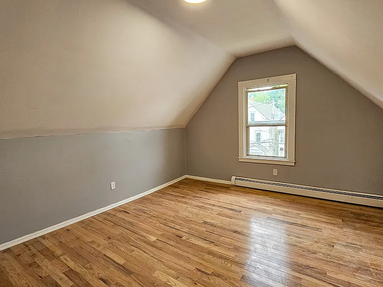 133 Plymouth St #2B — Photo 3