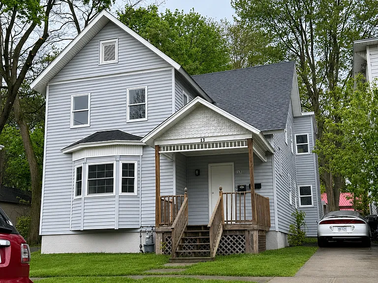 13 Easterly Ave — Photo 1