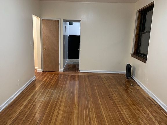 2nd image of 140 W 238th St APT D52