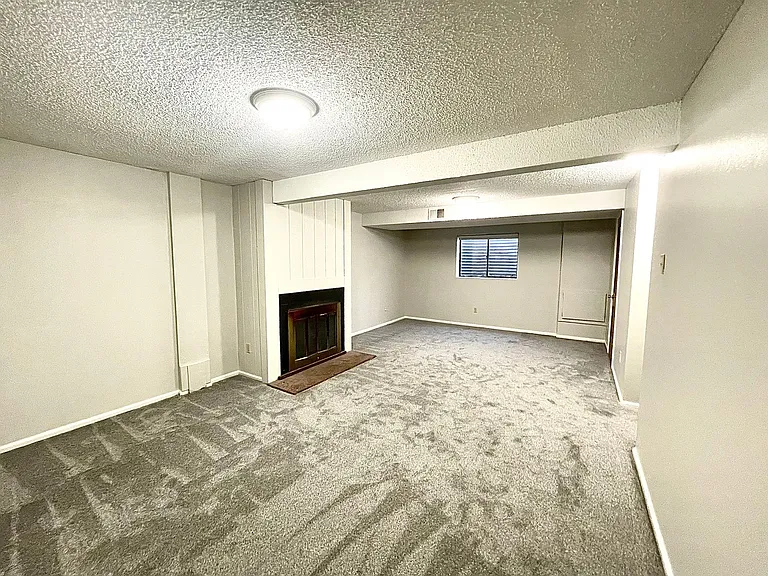 3410 W 17th Street Rd — Photo 16