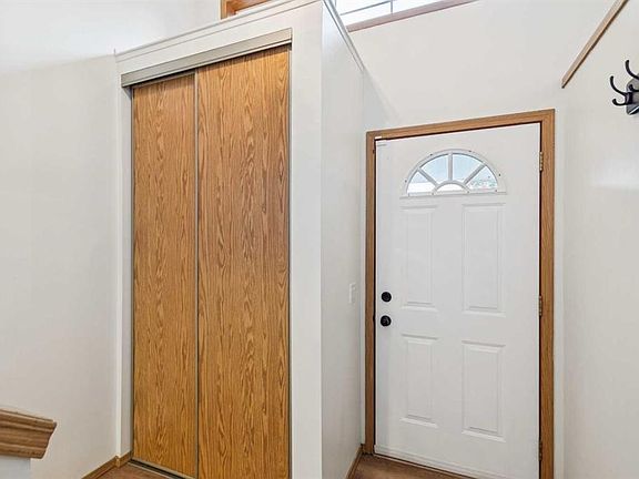 2nd image of 99 Mount Allan Cir N