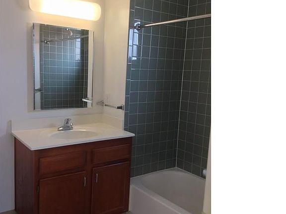 4th image of 111 E South St APT 301
