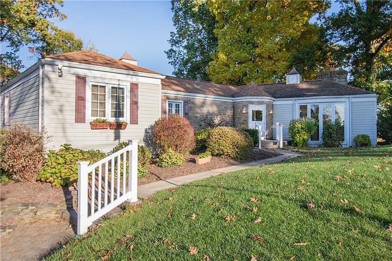 1st image of 737 Melvin Dr