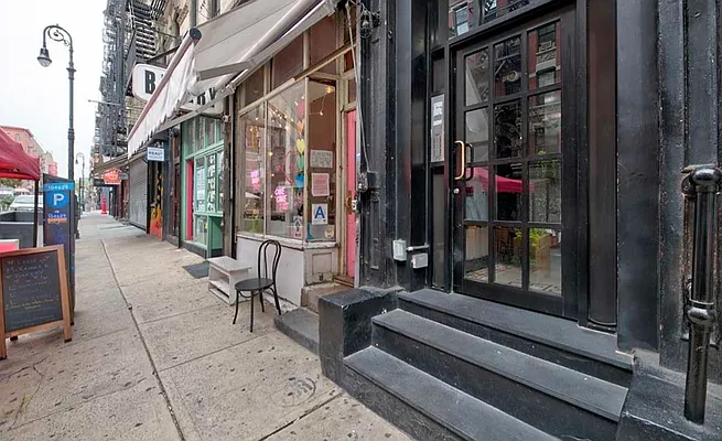 Rented by REAL New York | media 19