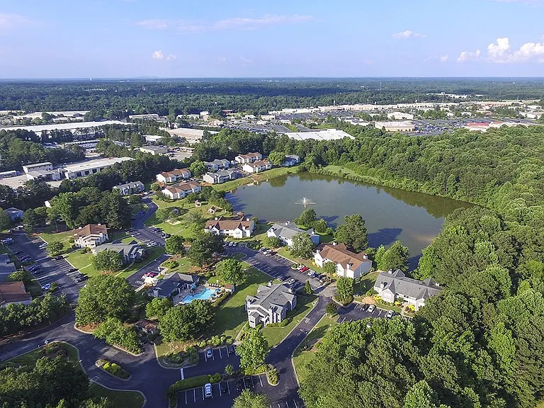 Spring Lake Apartments — Photo 13