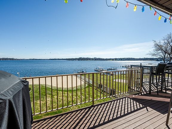 3rd image of 5251 Paw Paw Lake Rd APT 16