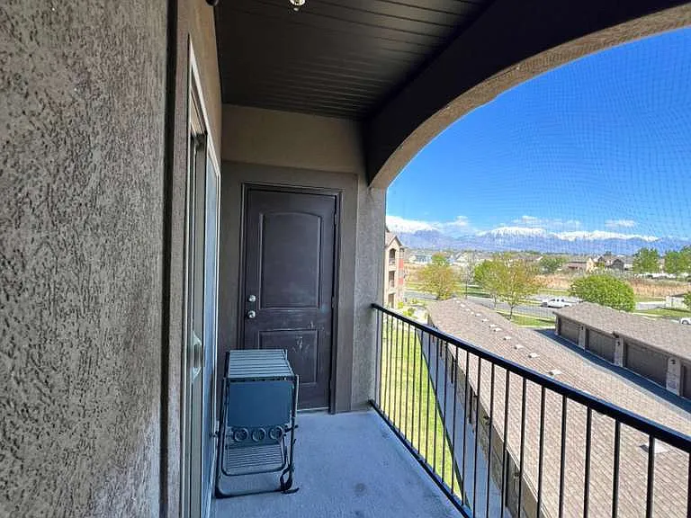 203 E Jordan Ridge Blvd #209 — Photo 16