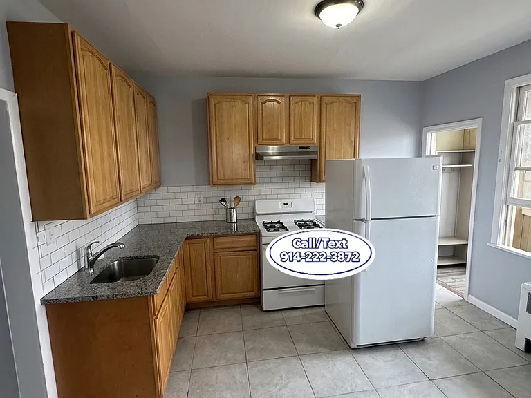 152 Ridge Ave #3R — Photo 1