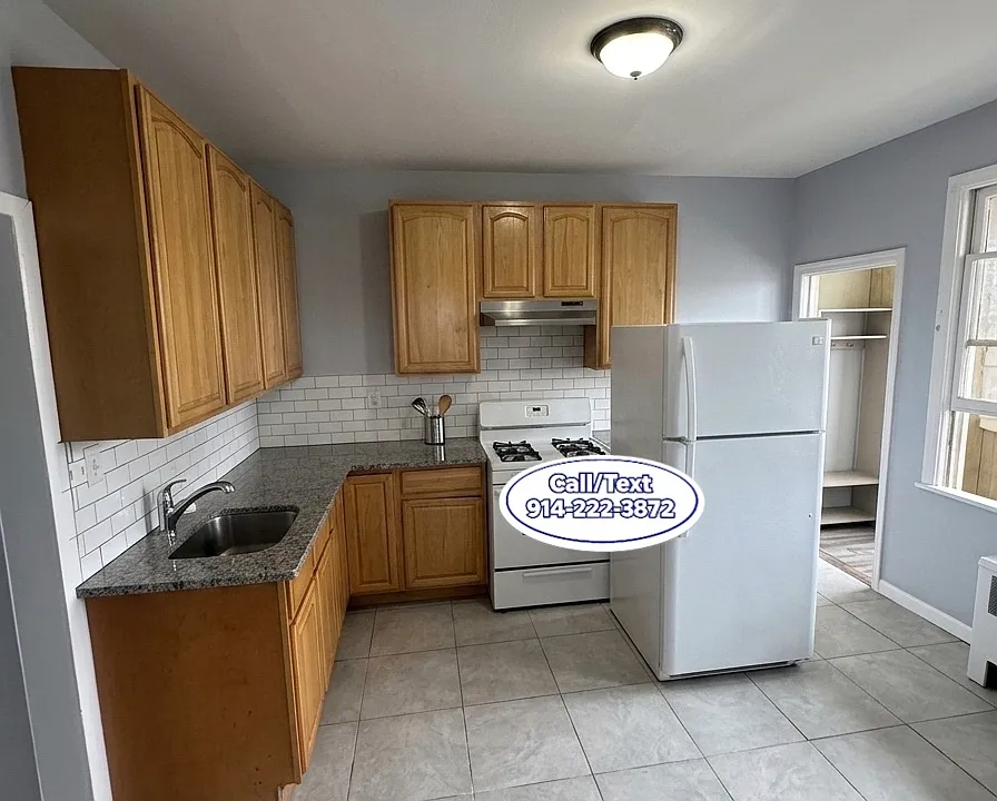 152 Ridge Ave #3R