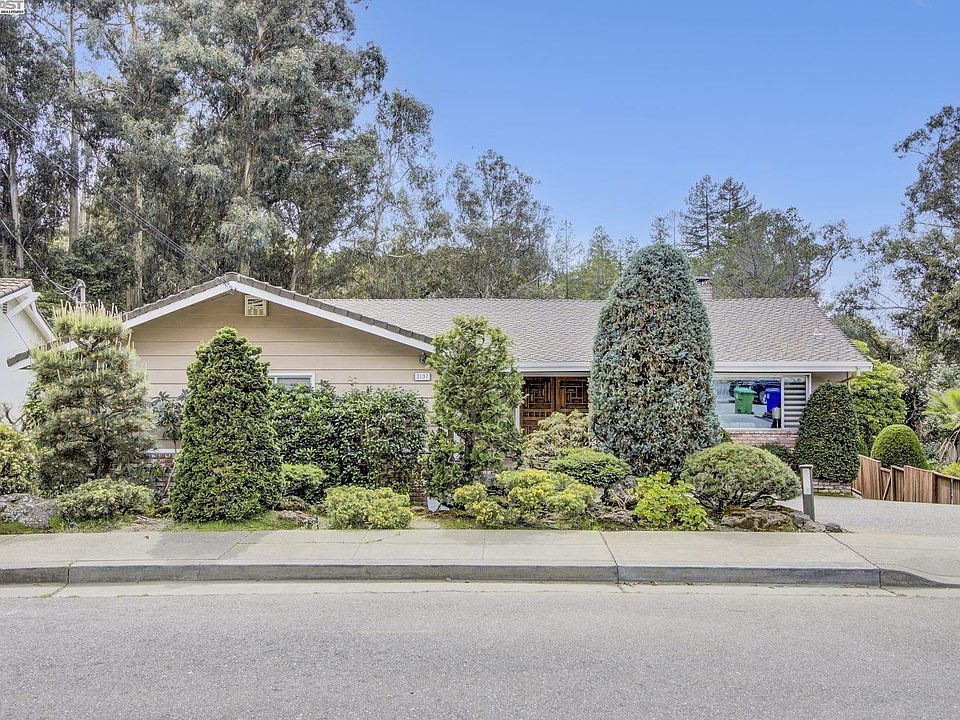 1st image of 3137 Bridle Dr