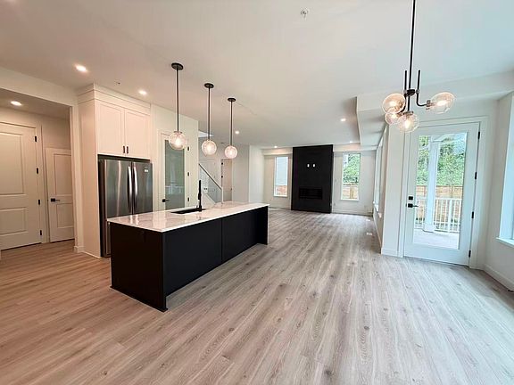 2nd image of 14037 230th St