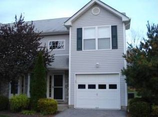 8 Cotton Ct, Hamburg, NJ 07419