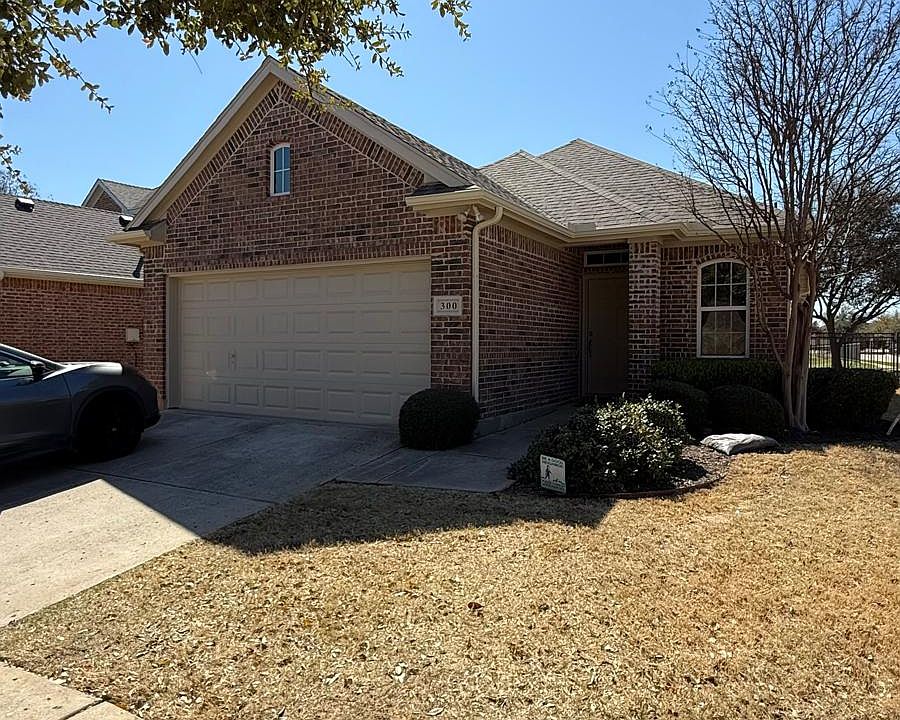 1st image of 300 Bentson Dr