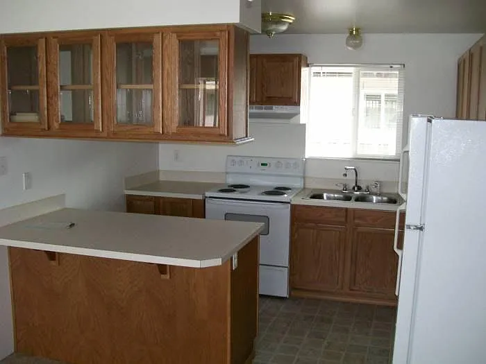 2 bed, 850 sqft, $1,795 — Photo 2