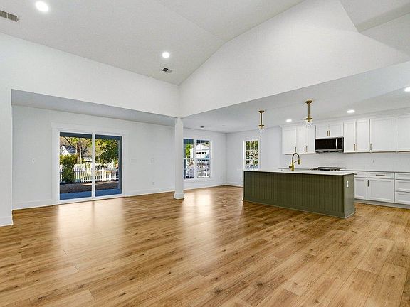 2nd image of 81 Safe Harbor Ave.