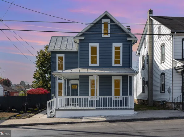 425 S Queen St, Littlestown, PA 17340