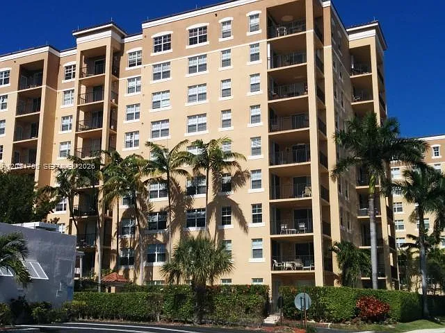 1801 N Flagler Dr #708