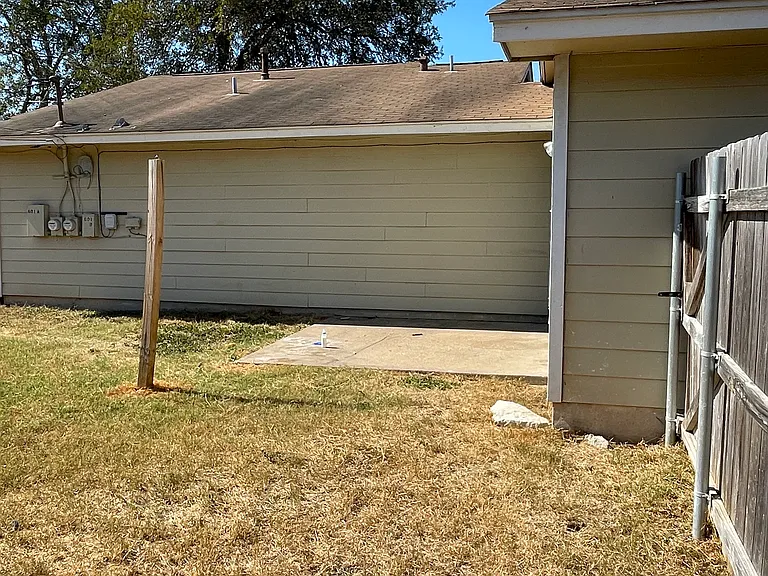601 Ramble Ln #B — Photo 10