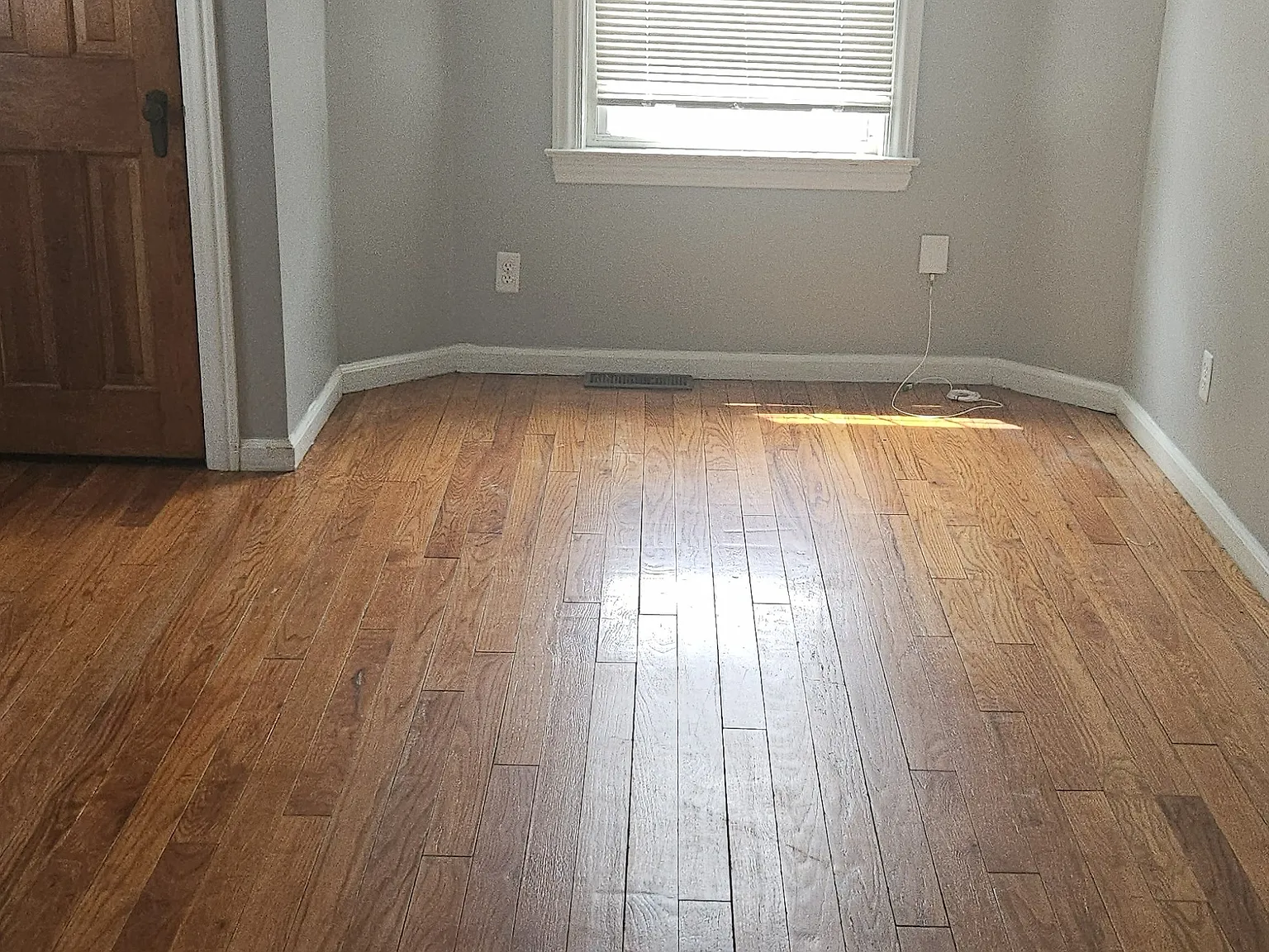 2714 Elmwood Street — Photo 2