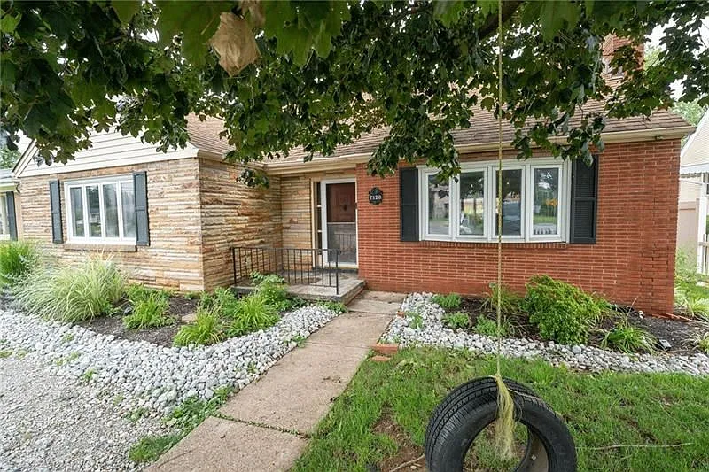 7120 Grand Ave photo 1