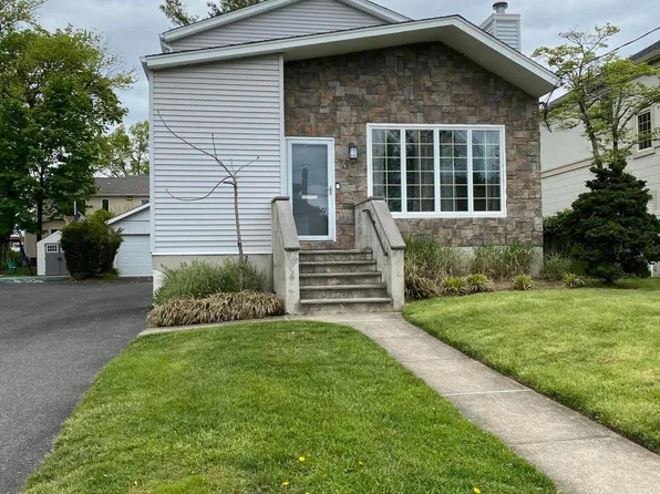 4 Royal Pl, Long Branch, NJ 07740