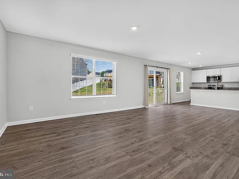 3155 White Tail Dr — Photo 10