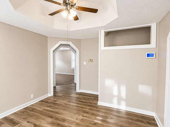 4th image of 210 W College St