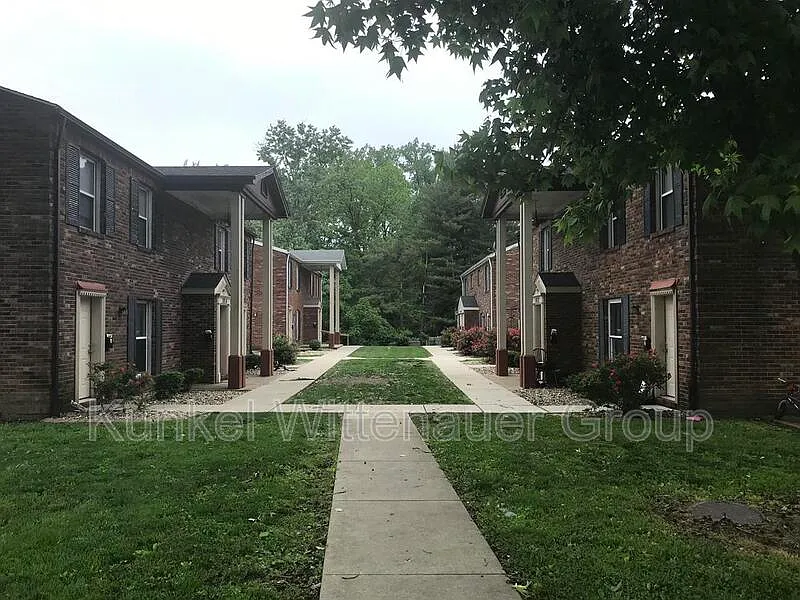 1808-1 Jamestown Rd