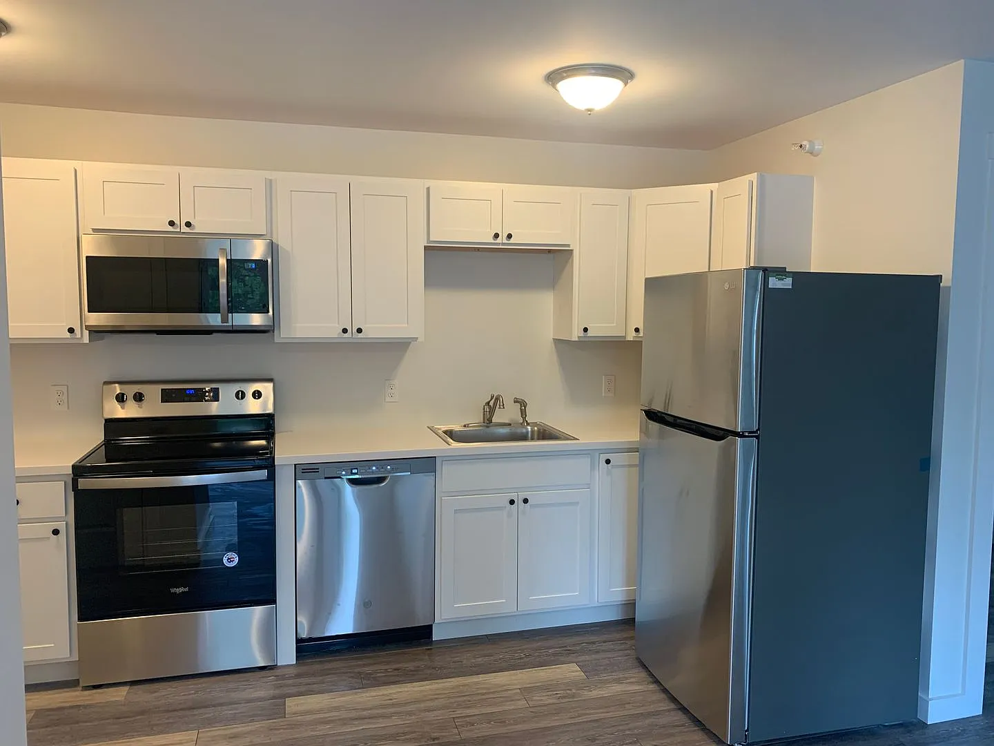 72 Upper Main Street — Photo 3