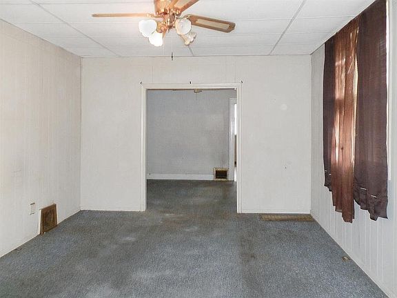 2nd image of 1110 S Harlan Ave