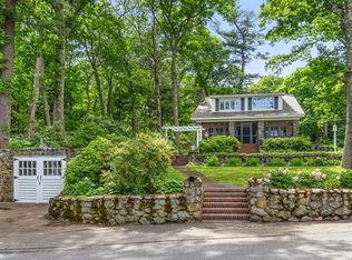 19 Walnut St, Lexington, MA 02421