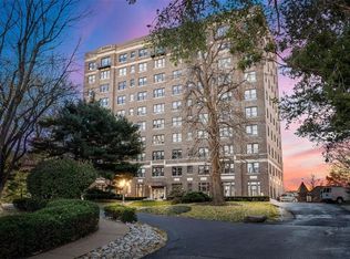 3438 Russell Blvd APT 301, Saint Louis, MO 63104