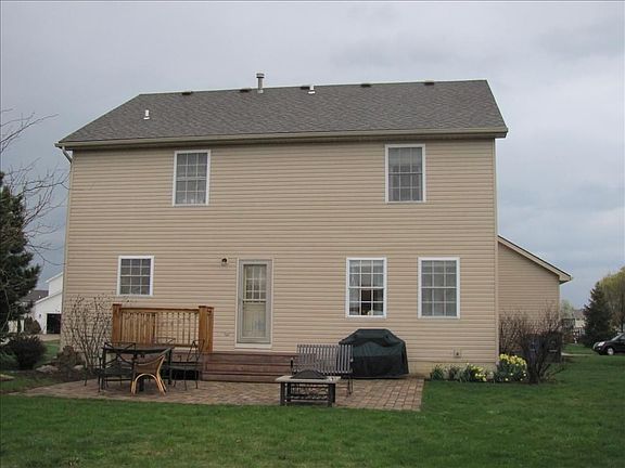 3rd image of 1415 Finch Dr