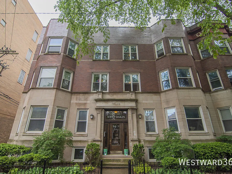 1017 W Dakin St #1