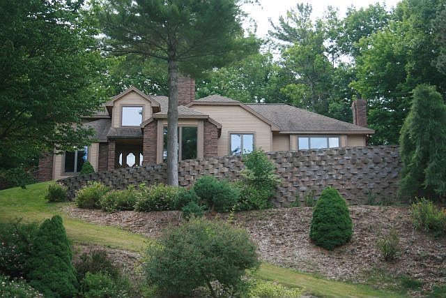1st image of 4138 Huntington Dr