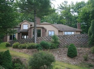 4138 Huntington Dr, Traverse City, MI 49686