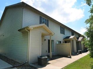 3 Ross Dr APT 10, Bloomington, IL