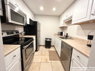 670 State St #2, Boston, MA 02109