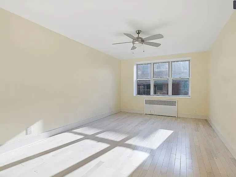 1730 E 18th St #4A — Photo 3