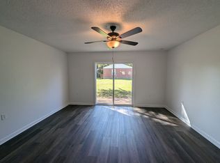 201-213 S Poplar St #205, Newport, AR 72112