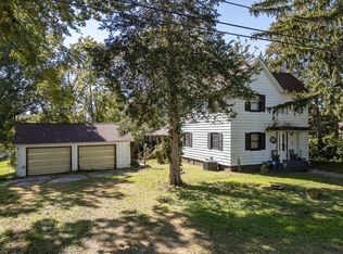 1355 23rd Pl, Clinton, IA 52732