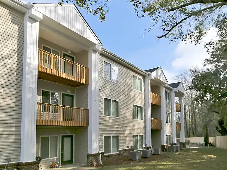 Summit Apartments — Photo 18